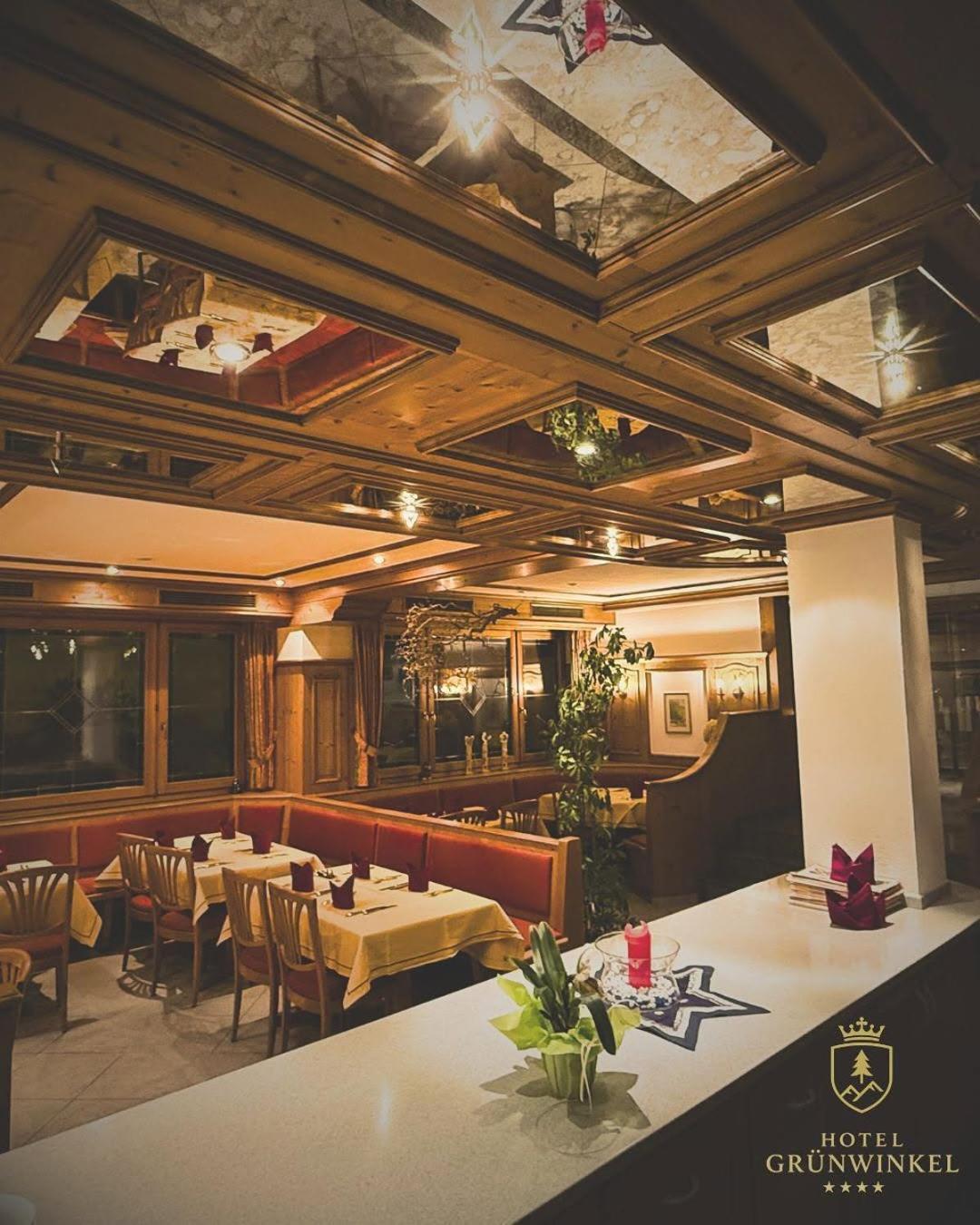 Hotel Gruenwinkel Oberharmersbach Buitenkant foto